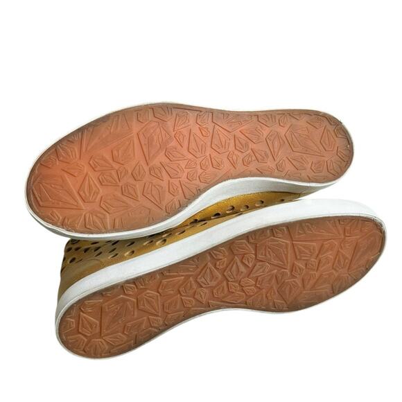 Volcom Damen Buzz Perforated Hi Top Sneakers Goldfarben Gold Dust Women’s 6.5 - Picture 9 of 11